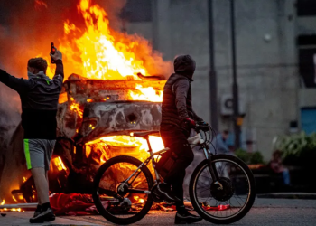 Three arrested over huge disturbance in Sunderland