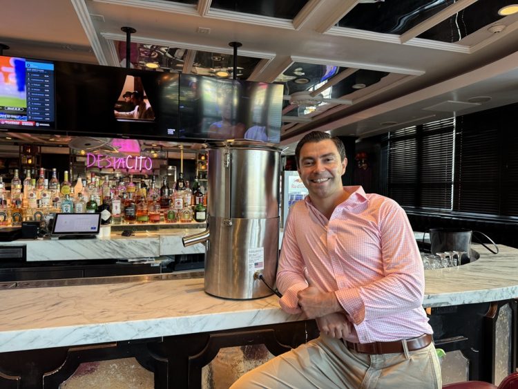 World’s First Countertop Egg-Breaking Machine: A U.S.-Manufactured Innovation Transforming Food Service Operations